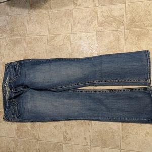 Maurices jeans